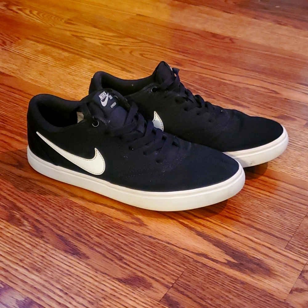 Nike SB check solarsoft